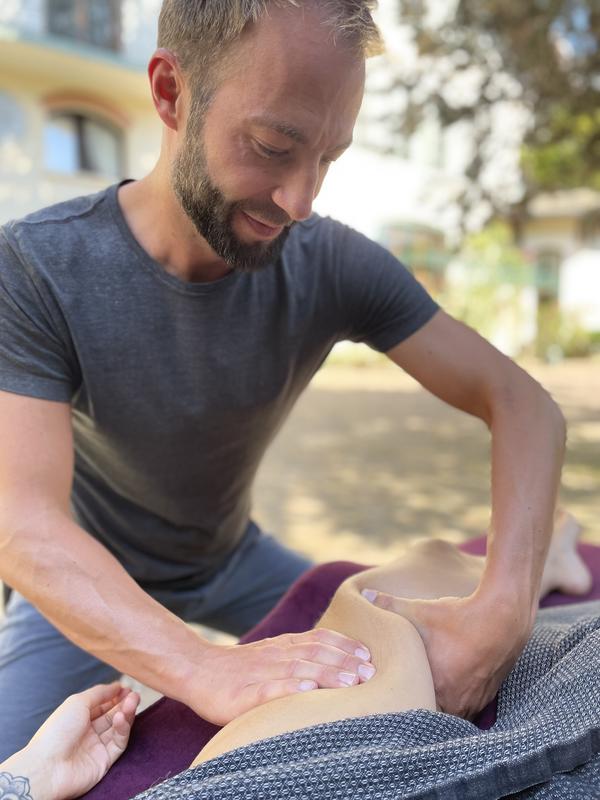 Massage by Ben Annecy