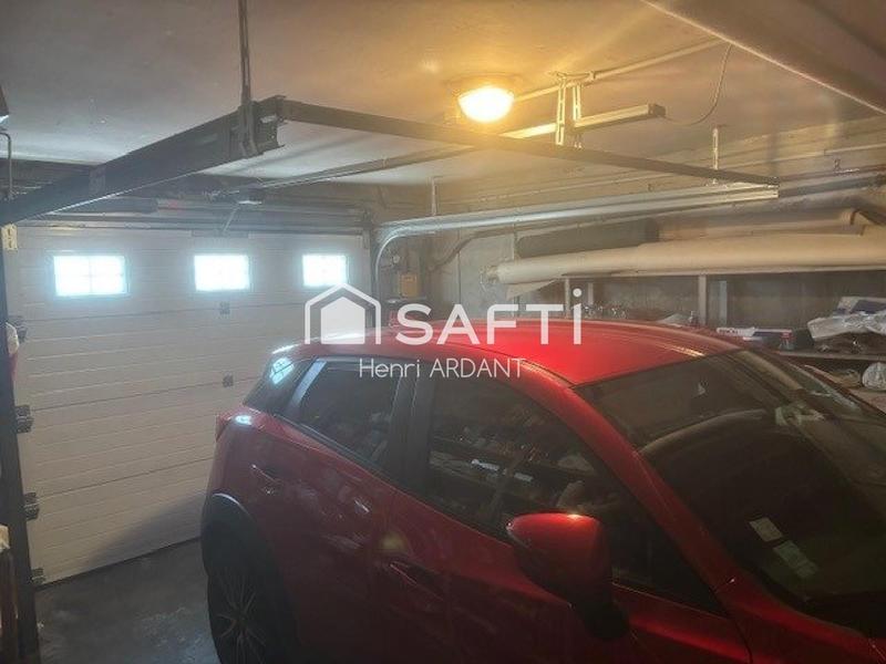 Maison - 210 m² - 7 pièces