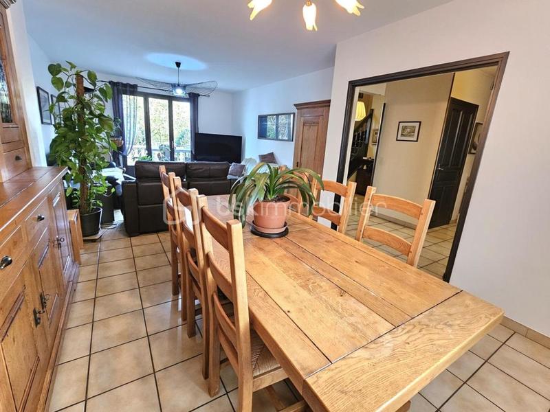 Pavillon - 150 m² - 6 pièces