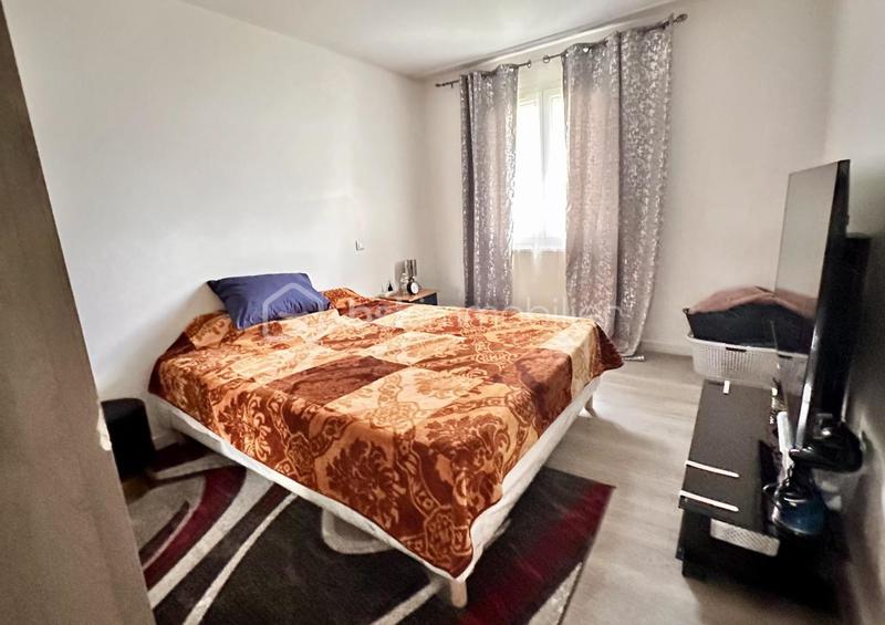 Maison traditionnelle - 140 m² - 5 pièces