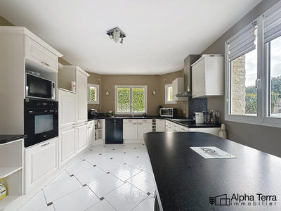 Maison - 139 m² - 7 pièces