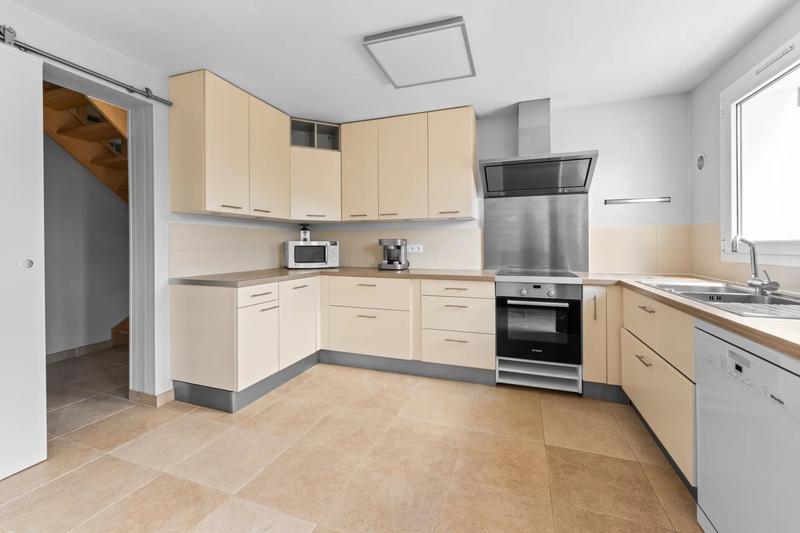 Maison - 117 m² - 6 pièces