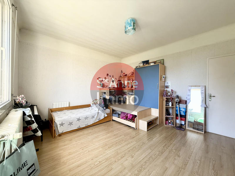 Maison - 205 m² - 8 pièces