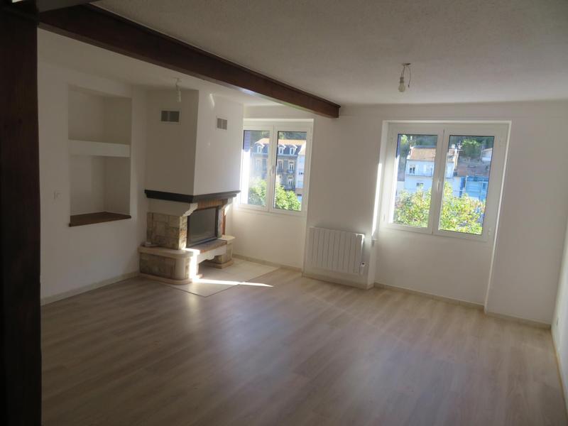 Maison - 98 m² - 5 pièces