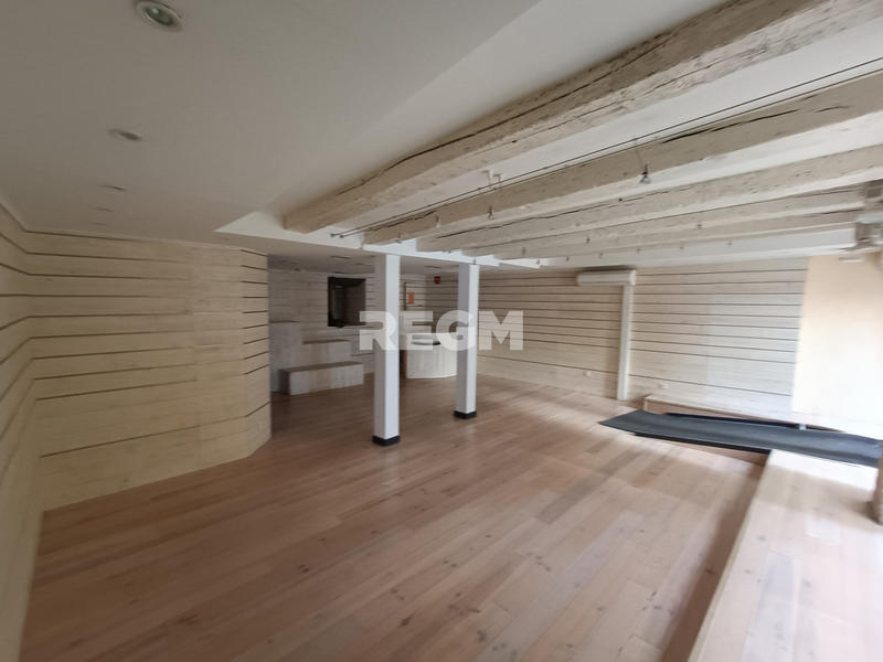 Local commercial - 57 m²