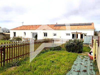 Maison - 86 m² - 4 pièces