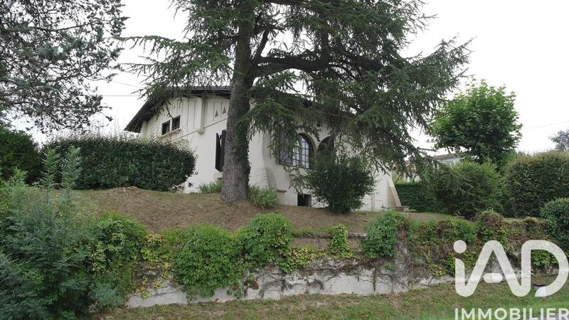 Maison - 137 m² - 7 pièces