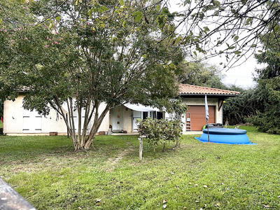 Maison - 92 m² - 5 pièces