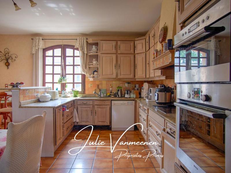 Maison - 248 m² - 7 pièces
