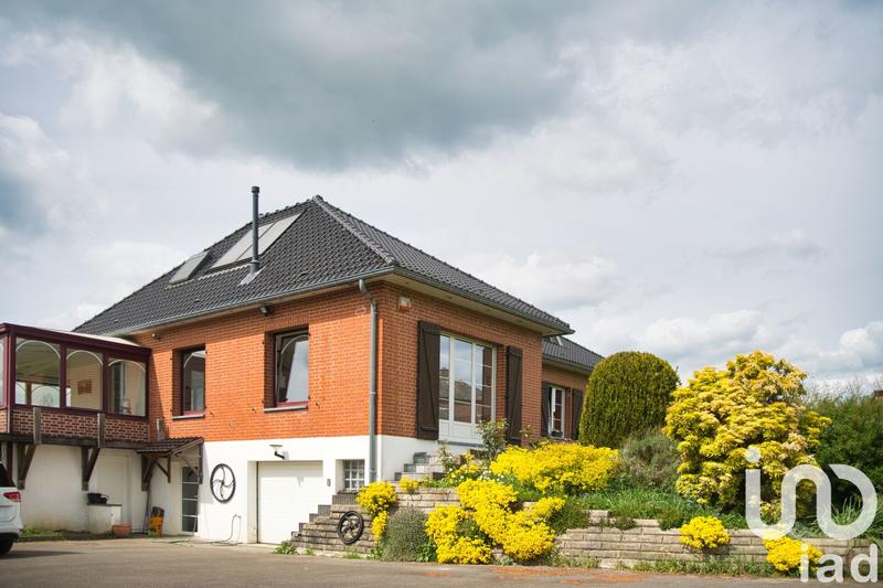 Maison - 226 m² - 8 pièces