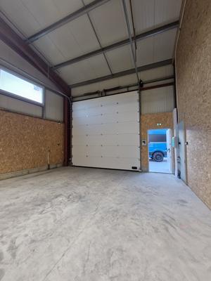 Local d'activités - 160 m²