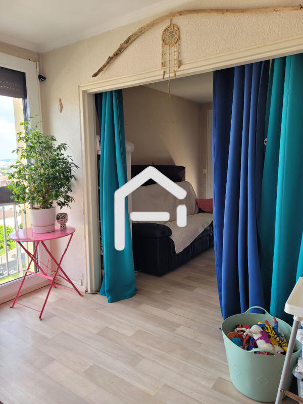 Appartement - 101 m² - 4 pièces