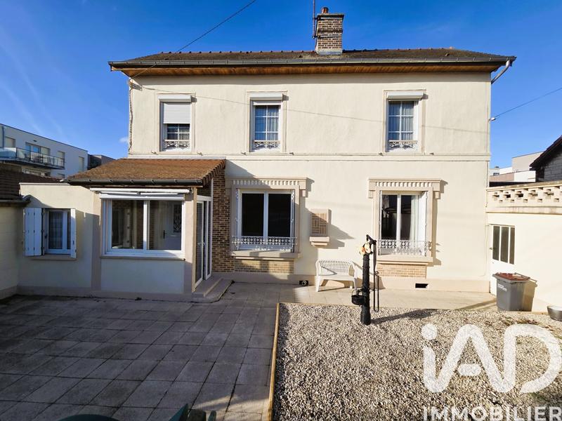Maison - 168 m² - 6 pièces