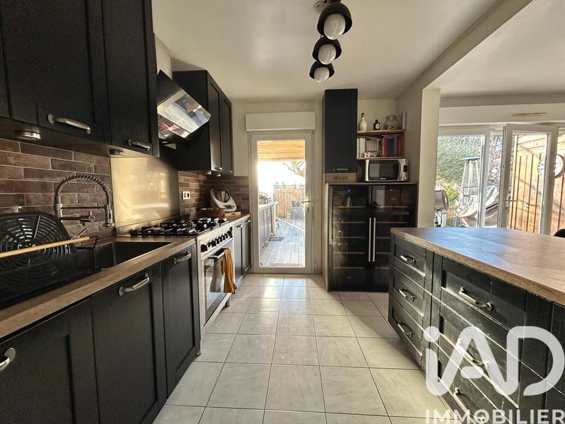 Maison - 160 m² - 8 pièces