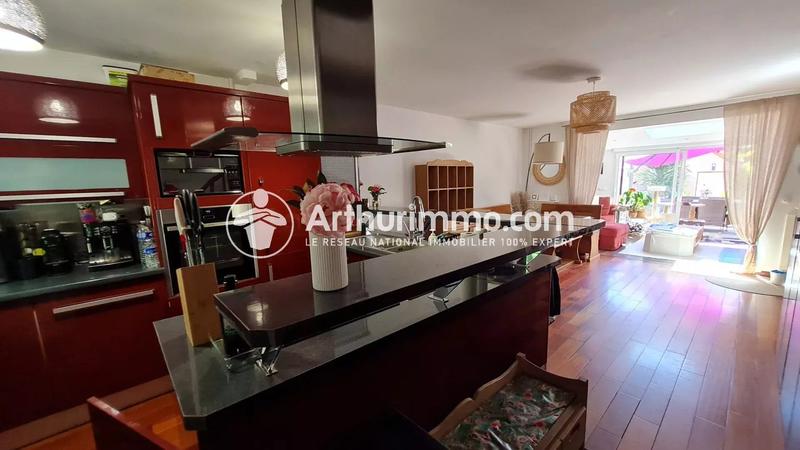 Maison - 110 m² - 7 pièces