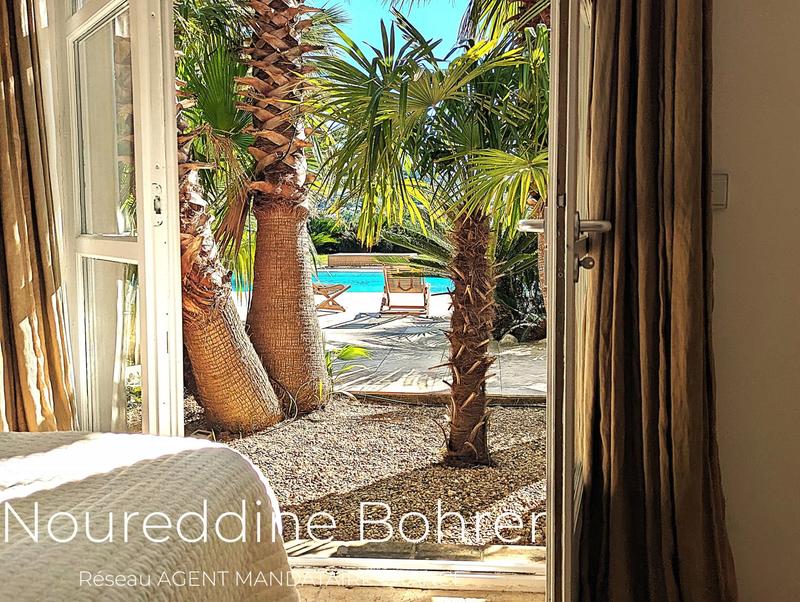 Maison - 251 m² - 7 pièces