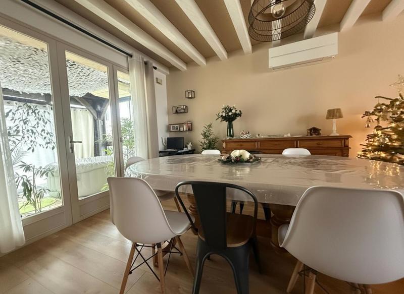 Maison - 159 m² - 7 pièces