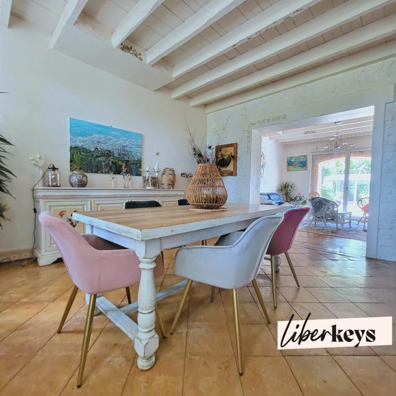 Maison bourgeoise - 450 m² - 14 pièces