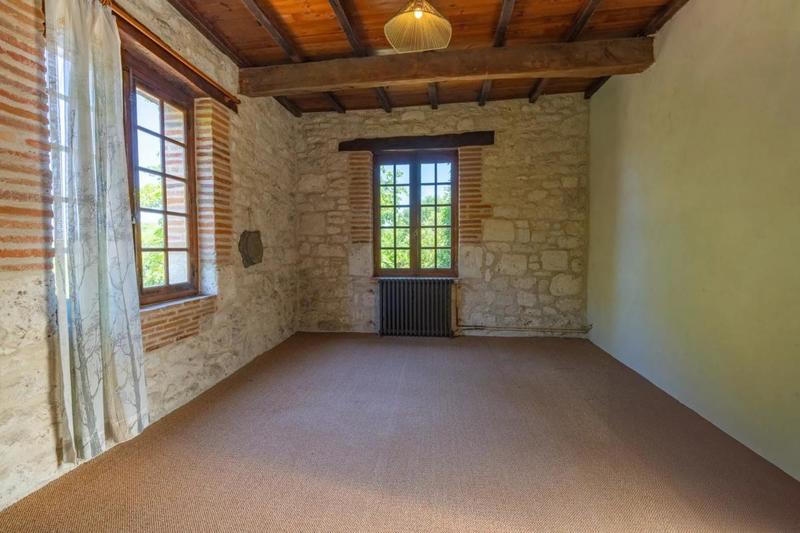 Propriété - 186 m² - 5 pièces