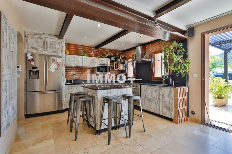 Maison - 106 m² - 4 pièces