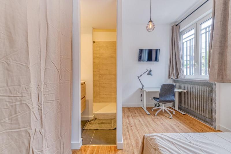 Chambre - 13 m² - 1 pièce