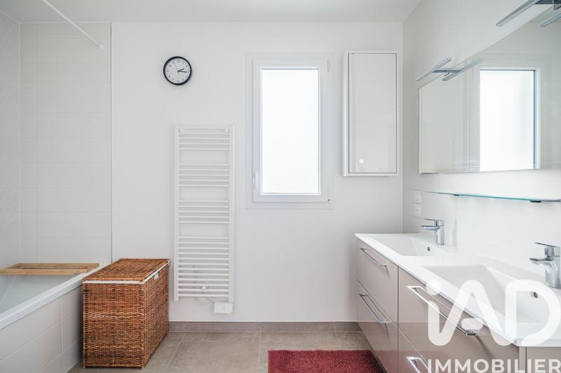 Appartement - 93 m² - 4 pièces