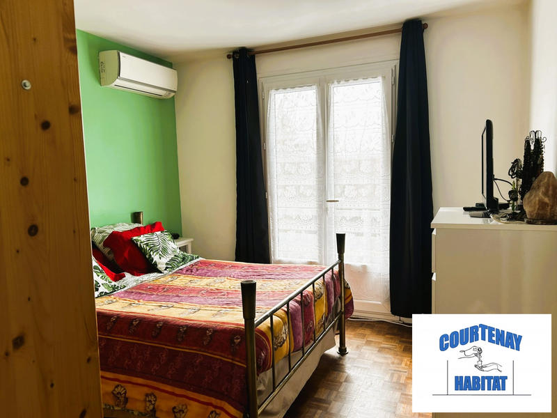 Maison - 95 m² - 9 pièces