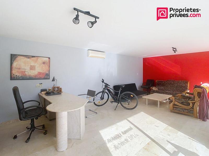 Maison - 365 m² - 12 pièces