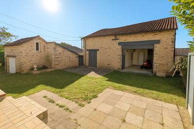 Maison de village - 89 m² - 5 pièces