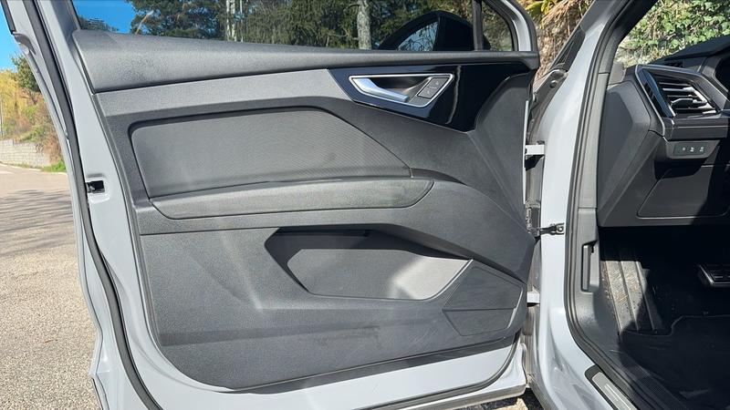 Audi Q4 e-tron 40 204 82 Kwh s-Line - Entretien constructeur