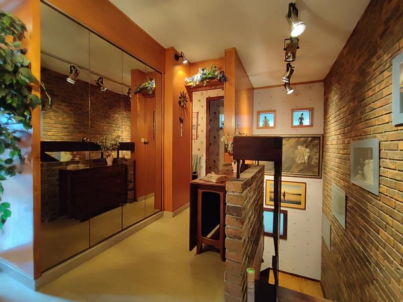 Maison - 200 m² - 10 pièces