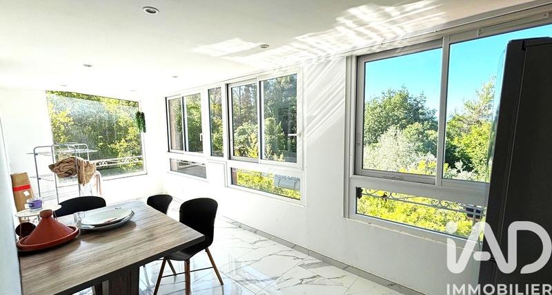 Maison - 485 m² - 27 pièces