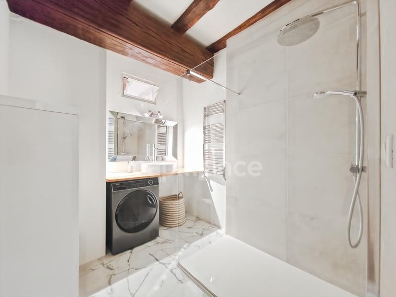 Appartement - 93 m² - 4 pièces