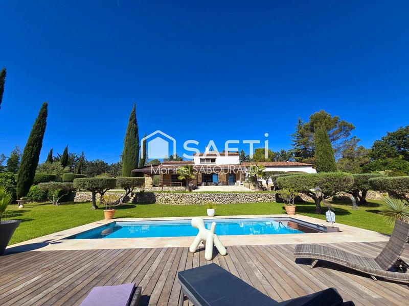 Maison - 192 m² - 6 pièces