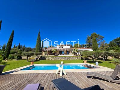 Maison - 192 m² - 6 pièces