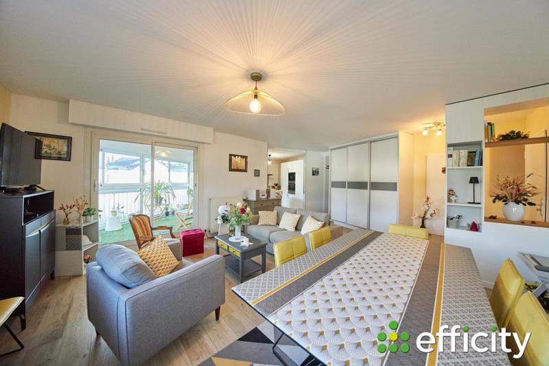 Appartement - 82 m² - 3 pièces