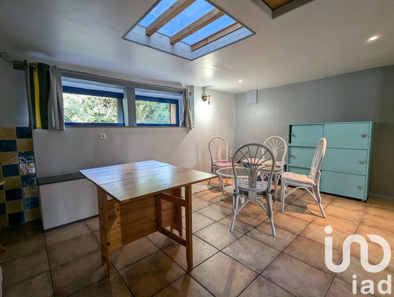 Maison - 214 m² - 7 pièces