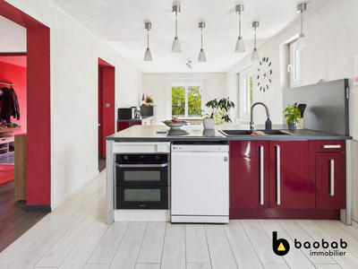 Maison - 195 m² - 6 pièces