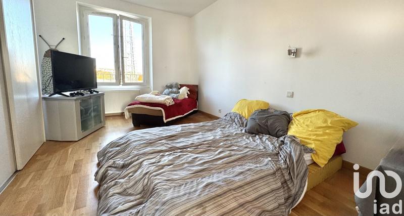 Appartement - 77 m² - 4 pièces