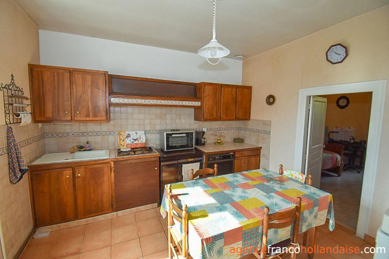 Maison en pierre - 97 m² - 6 pièces