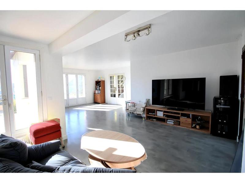 Maison - 175 m² - 7 pièces