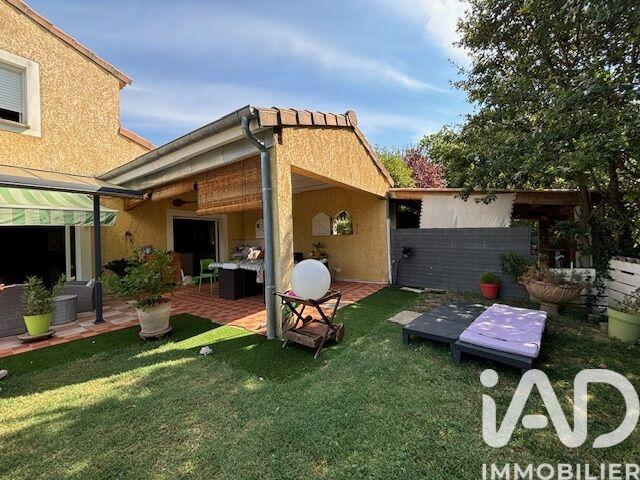 Maison - 200 m² - 8 pièces