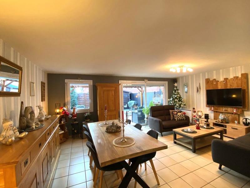 Maison - 100 m² - 5 pièces