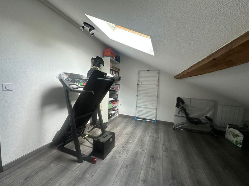 Maison - 245 m² - 8 pièces