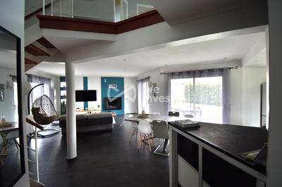 Maison - 145 m² - 5 pièces