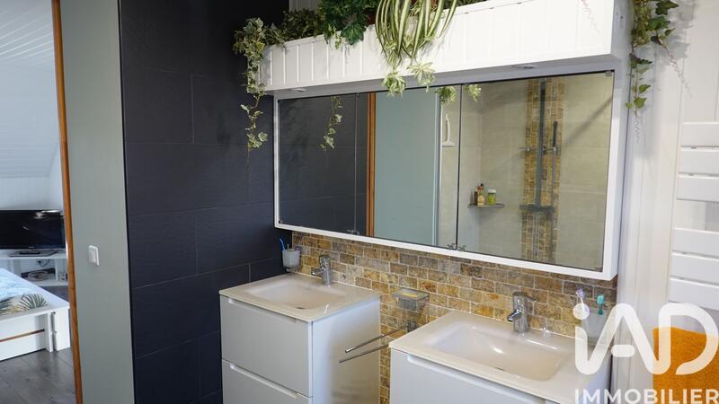 Maison - 152 m² - 7 pièces