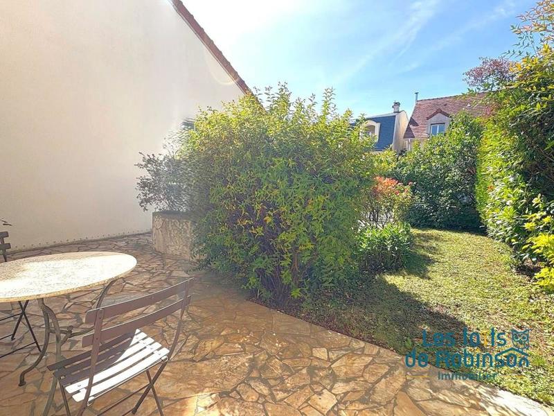 Maison - 121 m² - 6 pièces