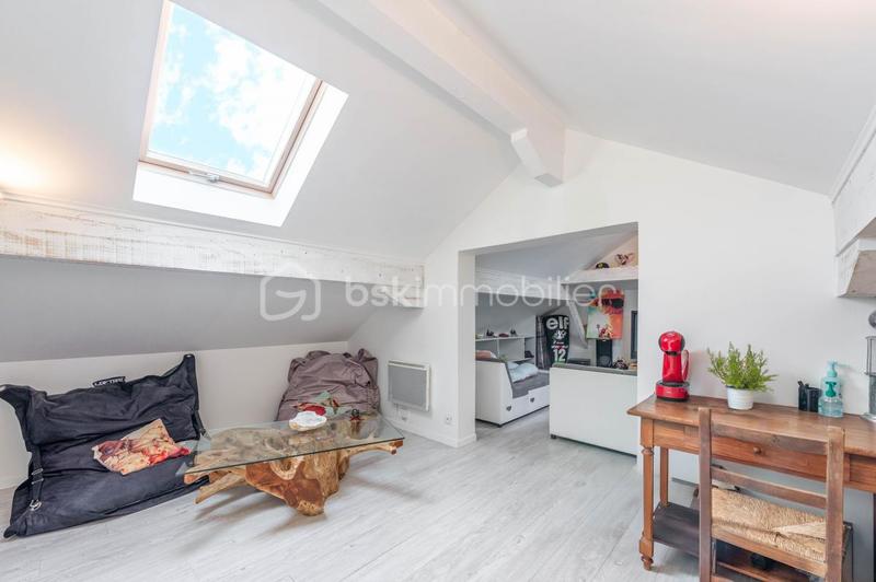 Maison traditionnelle - 165 m² - 5 pièces