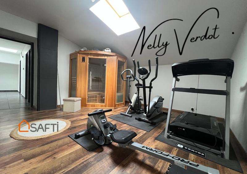 Maison - 224 m² - 7 pièces