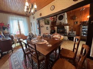 Maison traditionnelle - 90 m² - 4 pièces